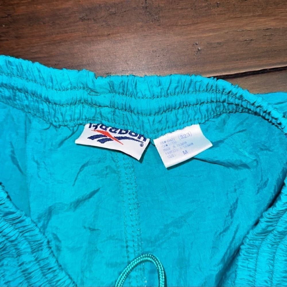 Vintage Reebok Men Shorts - Picture 5 of 5